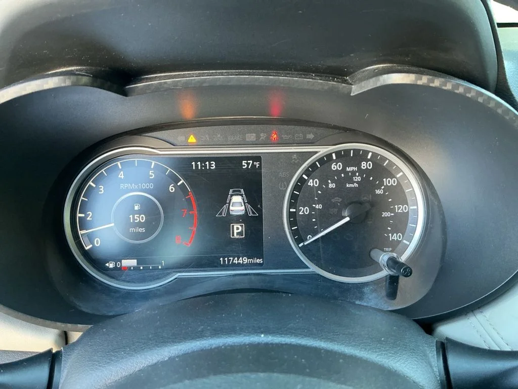 Used 2020 Silver Nissan 1.6 SV image 10