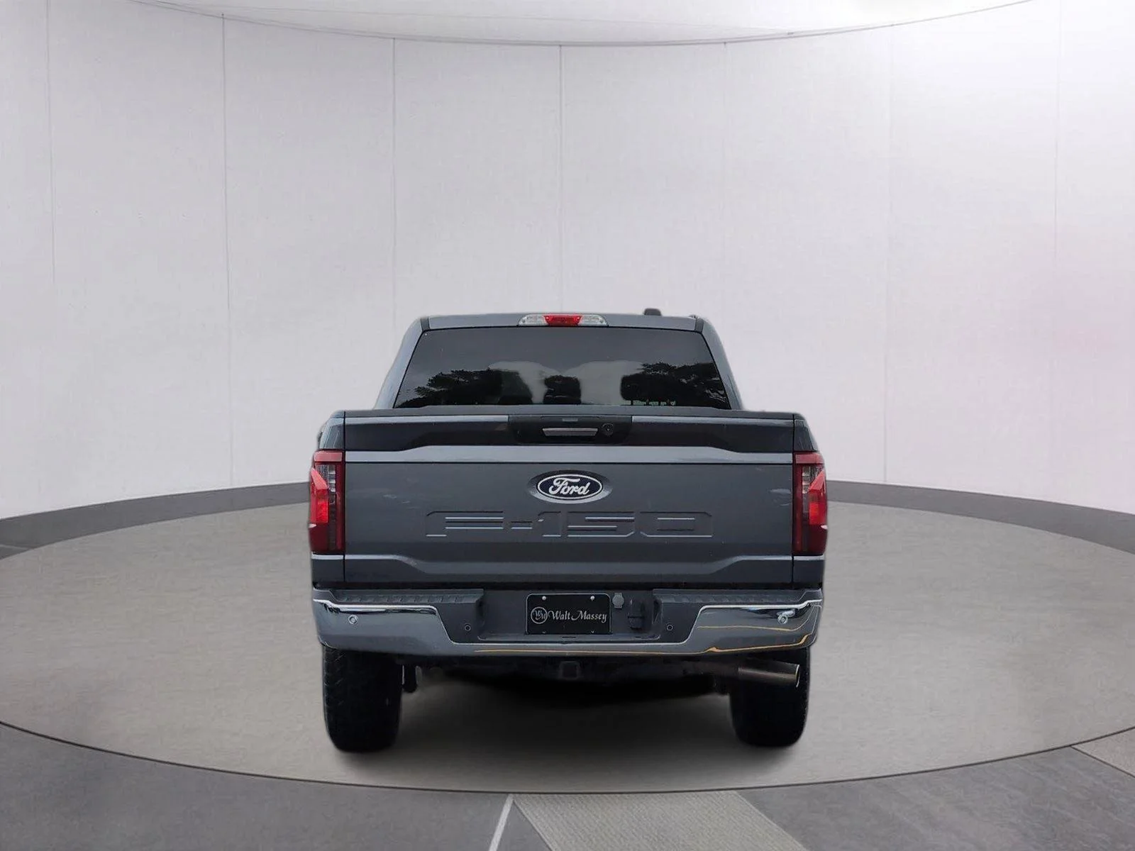 Used 2024 Carbonized Gray Ford XLT image 4