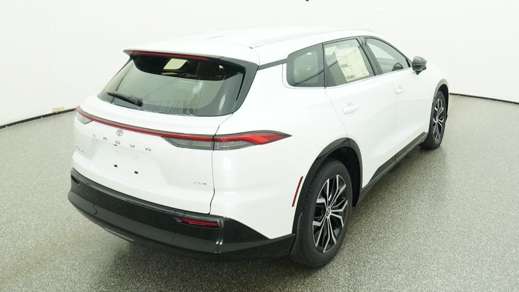 New 2026 Oxygen White Toyota XLE image 52