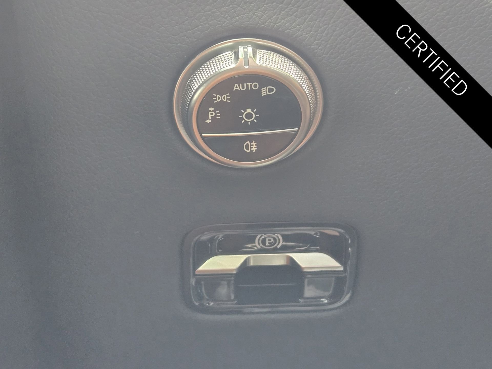 Certified Used 2026 Polar White Mercedes-Benz GLC 300 image 19