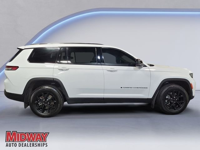 Certified Used 2024 White Jeep Altitude image 6