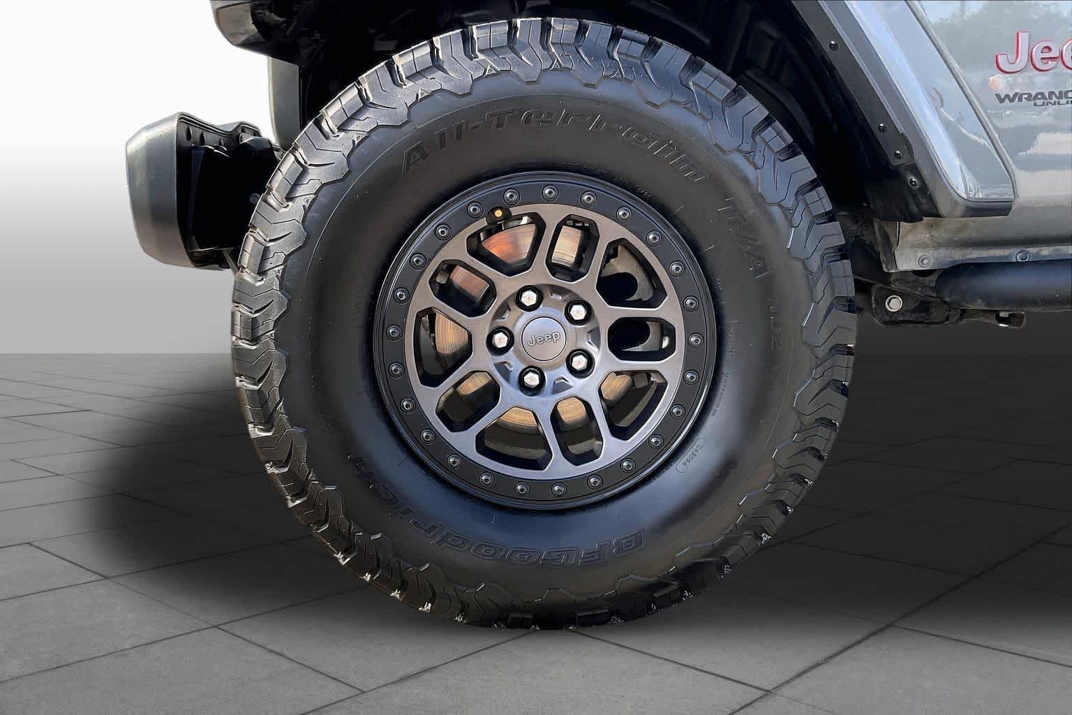 Certified Used 2021 Sting Gray Clearcoat Jeep Unlimited Rubicon image 11