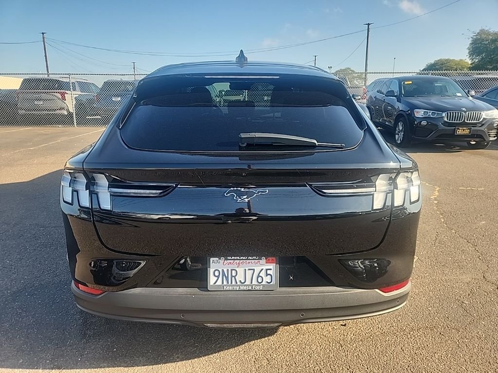 Used 2024 Black Ford Select image 11
