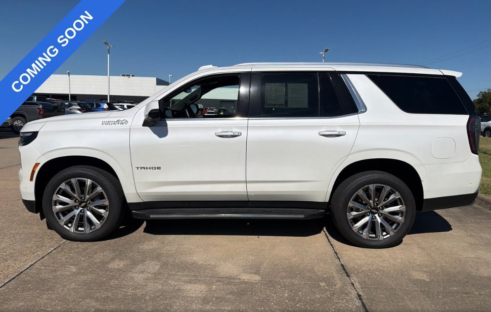 Used 2025 Iridescent Pearl Tricoat Chevrolet High Country image 2