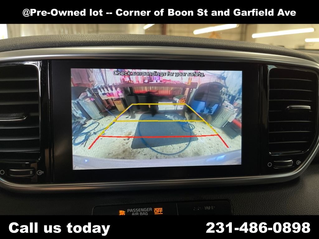 Used 2020 White Kia SX image 25