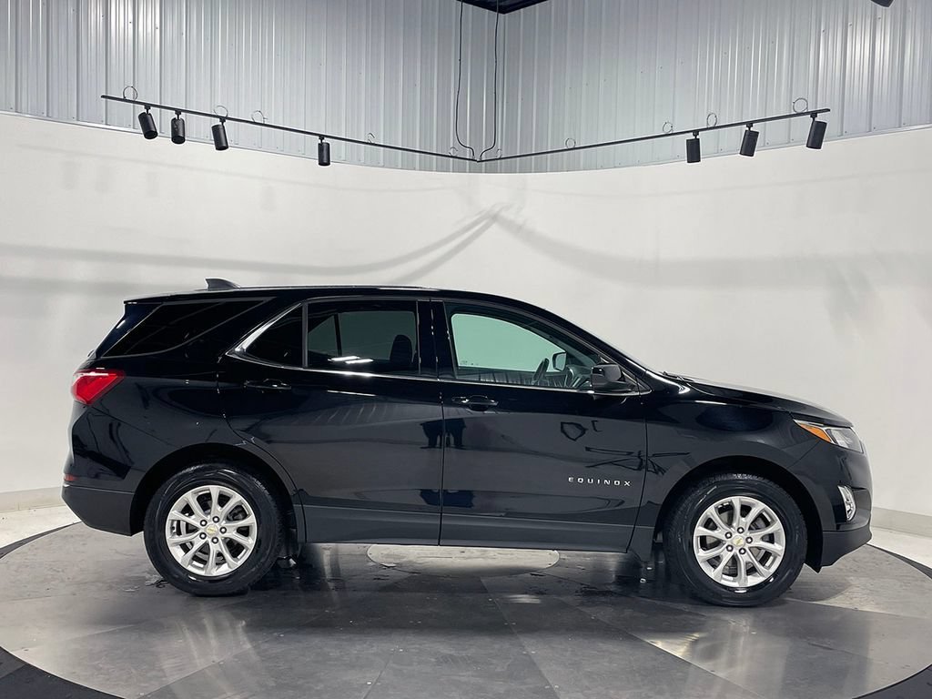 Used 2020 MOSAIC BLACK METALLIC Chevrolet LT image 10