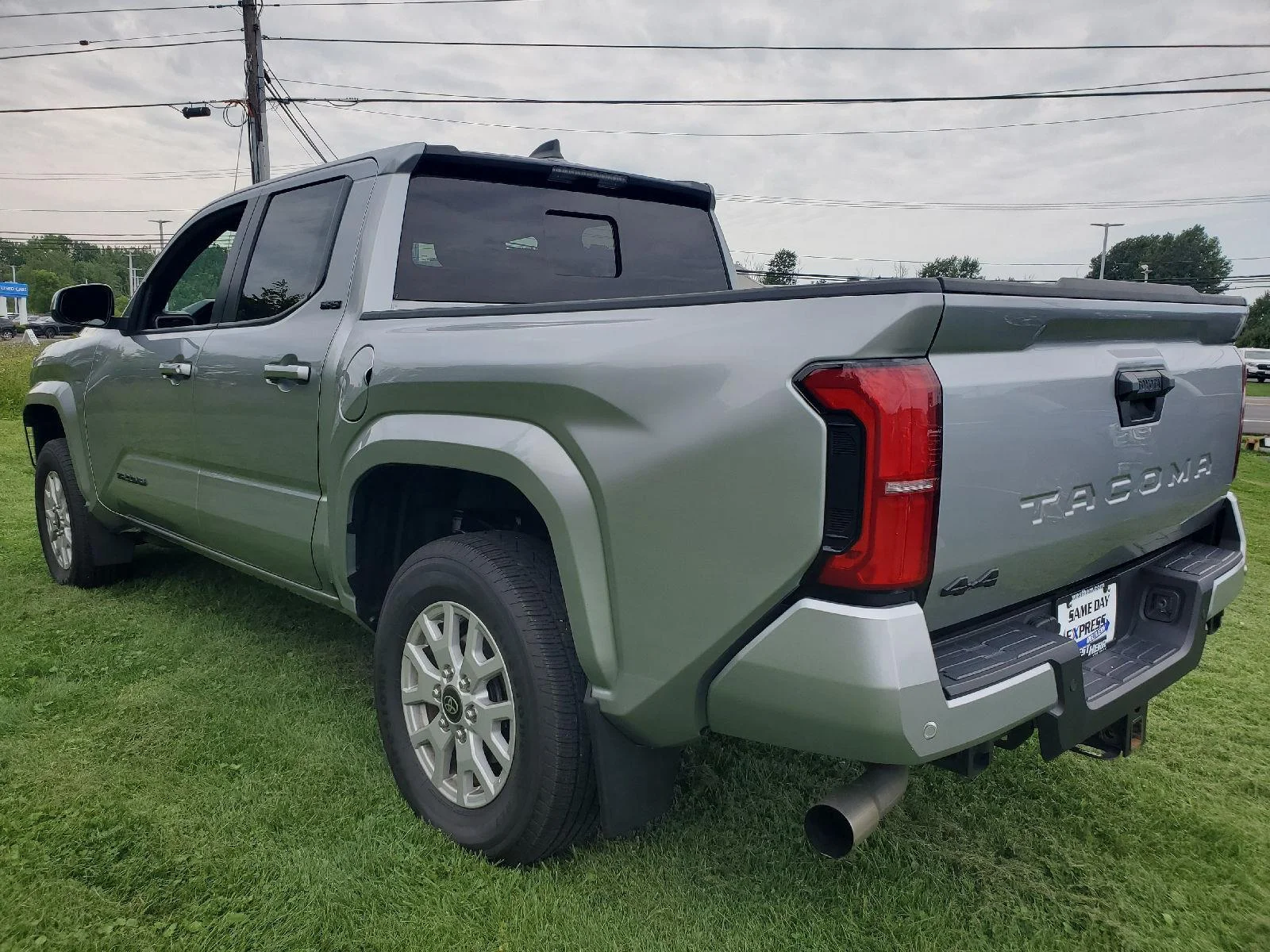Used 2024 Celestial Silver Metallic Toyota SR5 image 3
