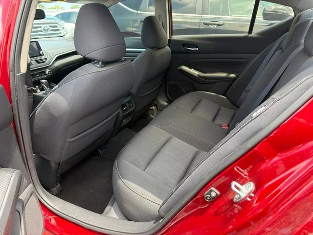 Used 2019 Red Nissan 2.5 SV image 10
