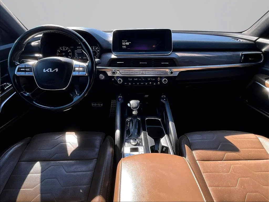 Used 2022 Black Kia SX image 17