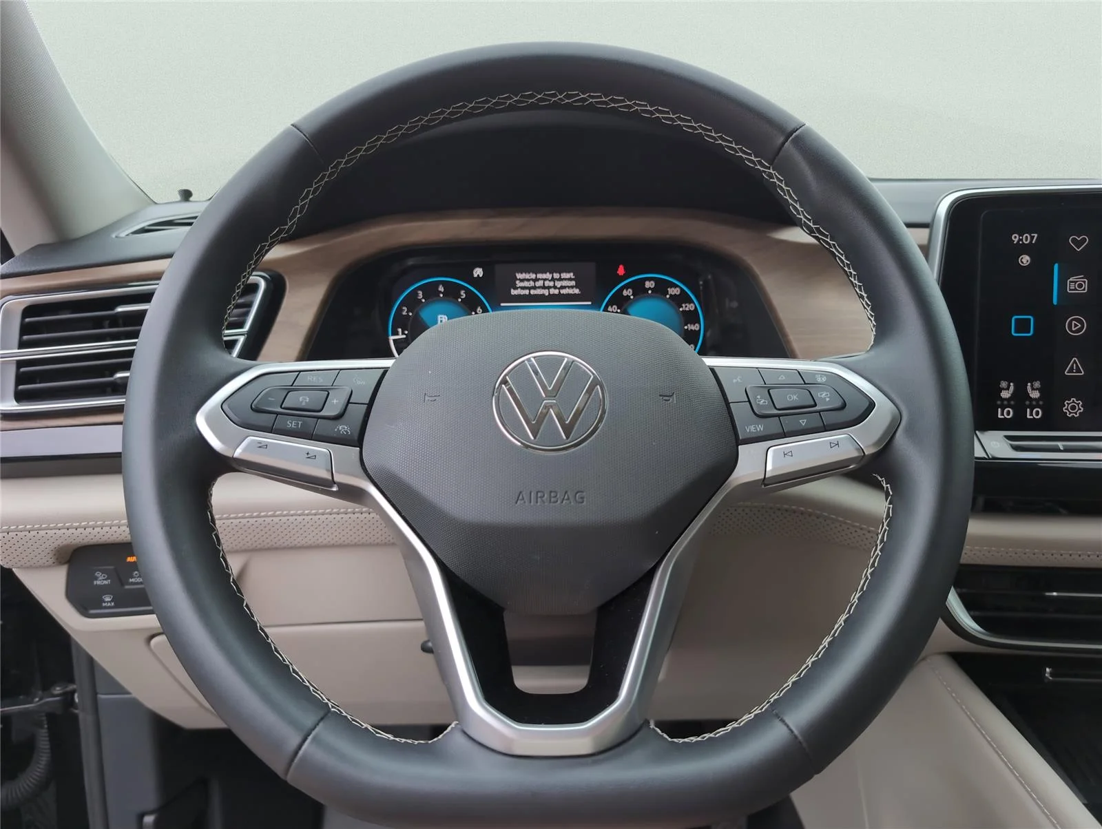 Used 2026 Silver Mist Metallic Volkswagen 2.0T SE w/Technology image 21