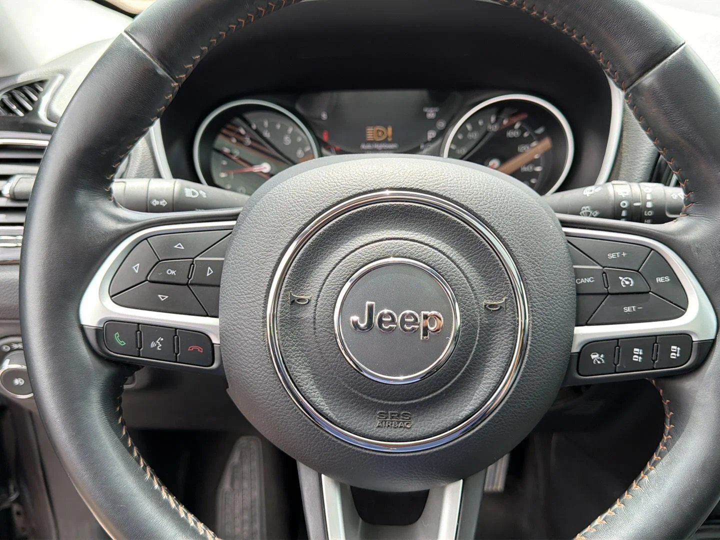 Used 2019 Granite Crystal Metallic Clearcoat Jeep Limited image 44