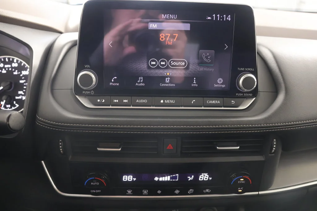 Used 2023 Super Black Nissan SV image 14