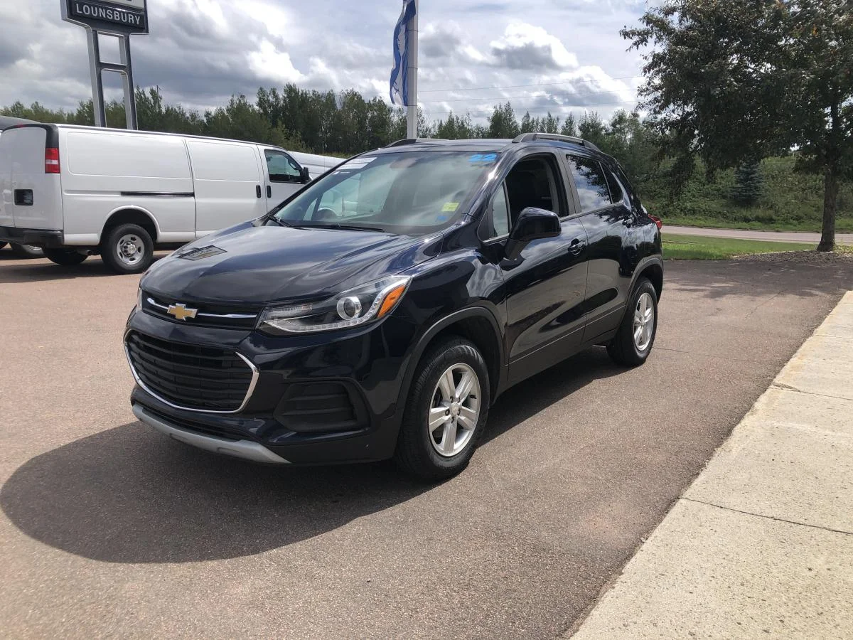 Used 2022 Blue Chevrolet Awd 4dr Lt image 5
