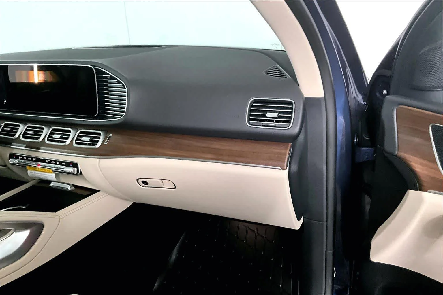 New 2026 Twilight Blue Metallic Mercedes-Benz GLE 350 image 18