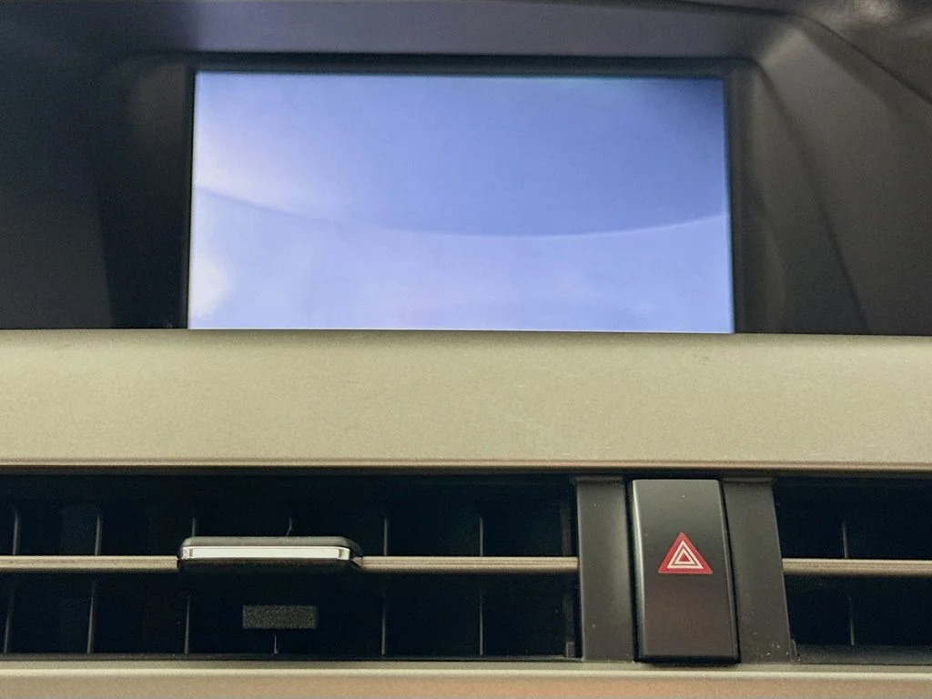 Used 2015 Black Lexus 450h image 16