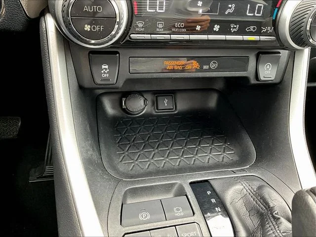 Used 2020 Blue Toyota XLE image 18