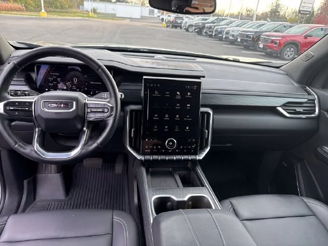 Used 2025 Sterling Metallic GMC Elevation image 15