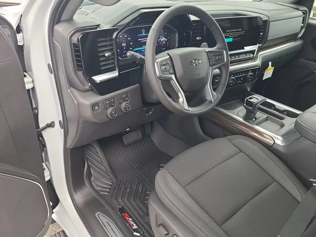 New 2026 Summit White Chevrolet LT Trail Boss image 18