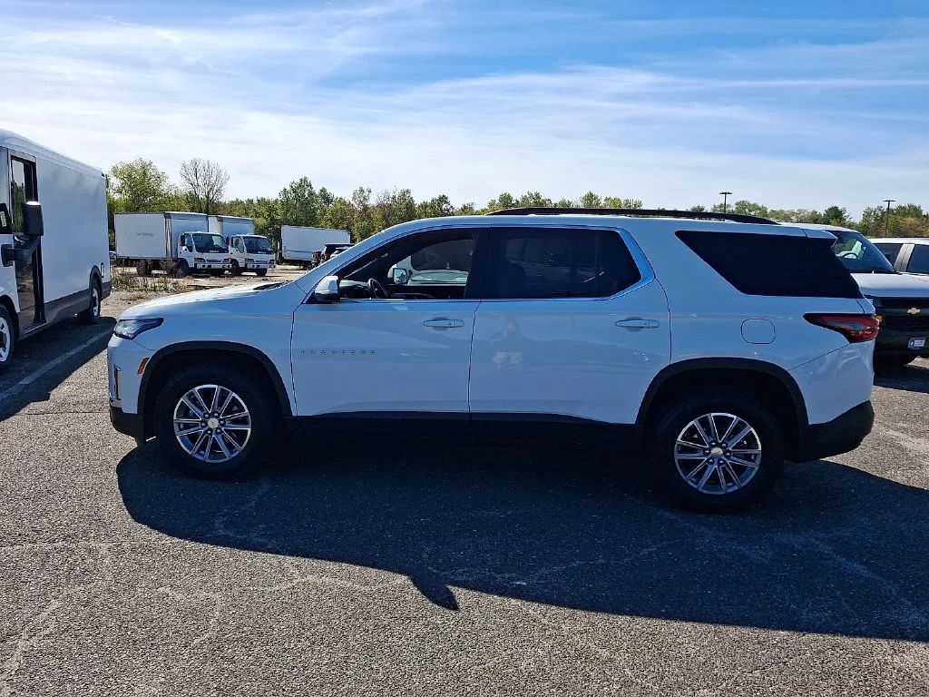 Used 2023 White Chevrolet LT image 7