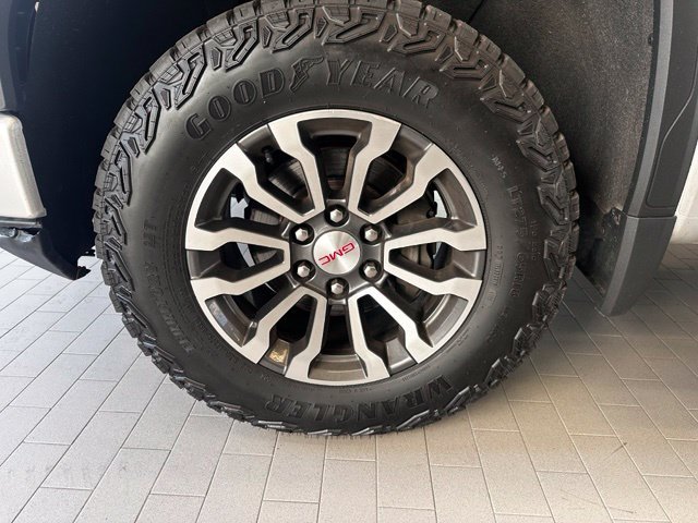 Used 2022 Silver GMC AT4 image 9