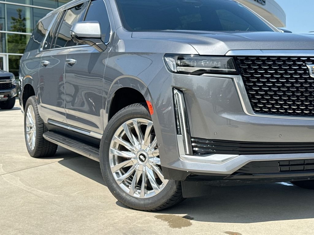 Used 2022 Gray Cadillac Premium image 9