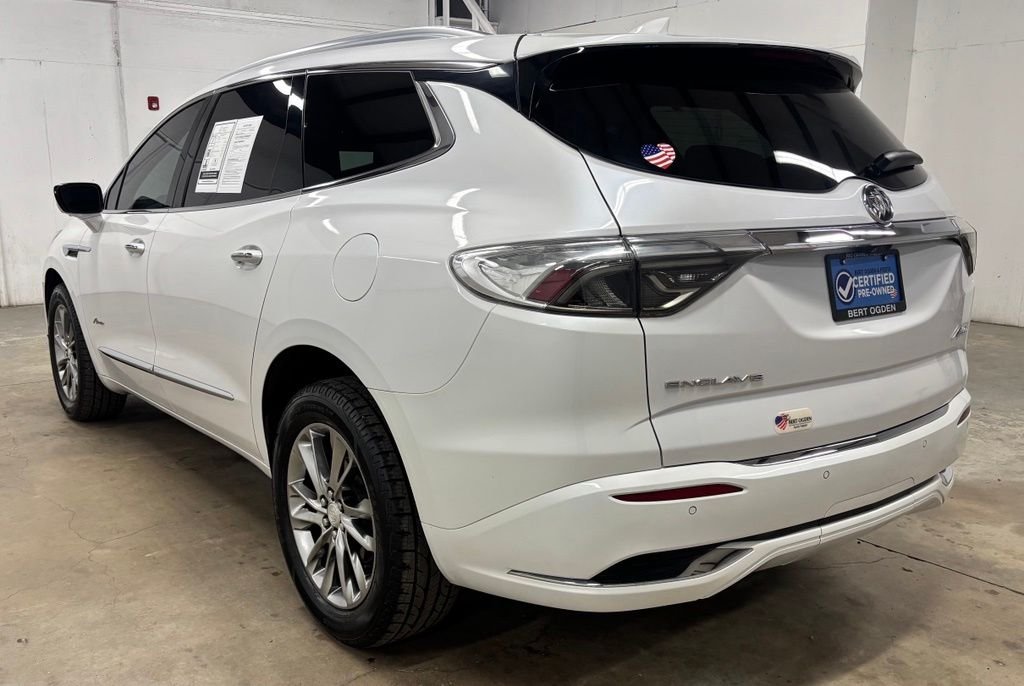 Used 2022 White Buick Avenir image 4
