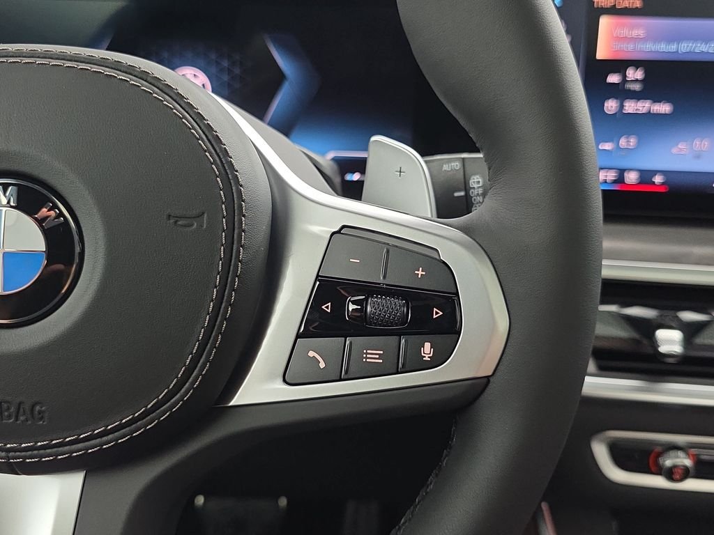 New 2026 Mineral White Metallic BMW xDrive40i image 18