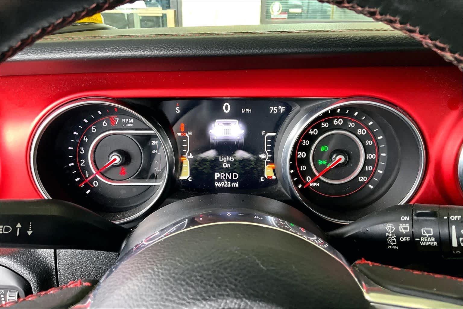 Used 2018 Billet Silver Metallic Clearcoat Jeep Rubicon image 25