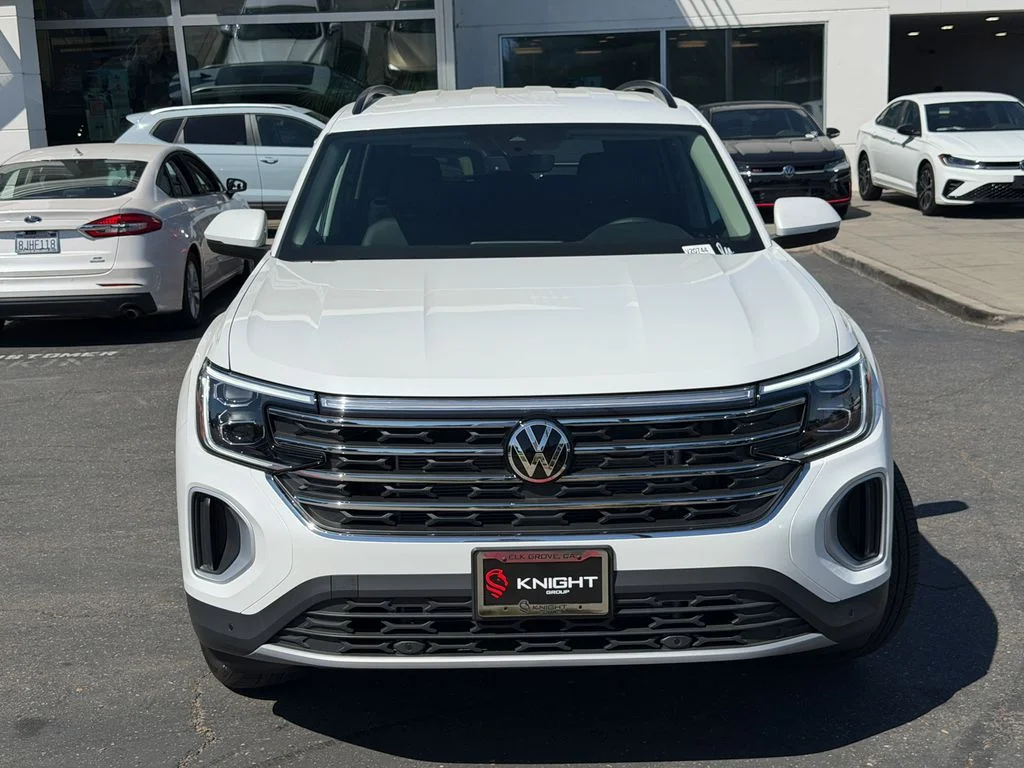 New 2026 Opal White Pearl Volkswagen 2.0T SE w/Technology image 4