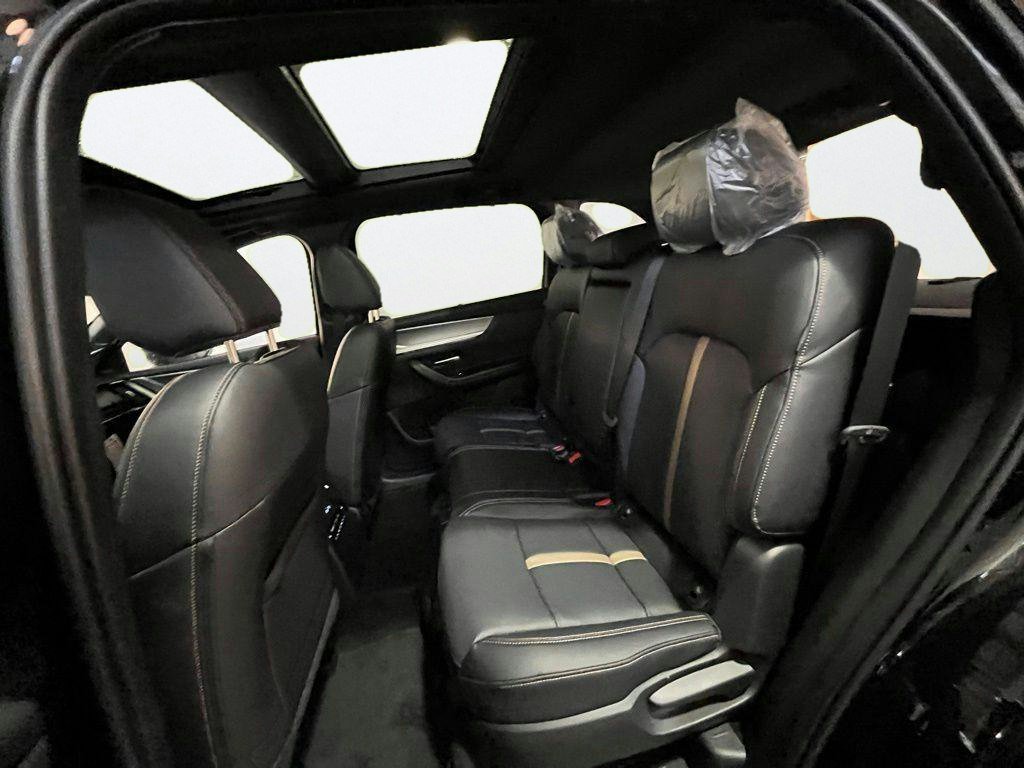 2026 Mazda CX-70 Premium Package - Photo 23