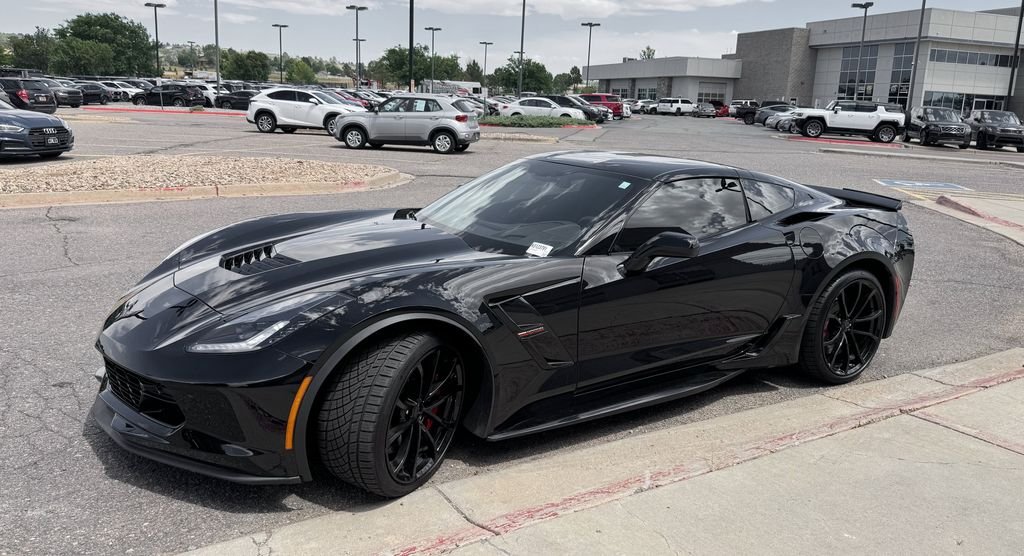Used 2019 Black Chevrolet Grand Sport image 4