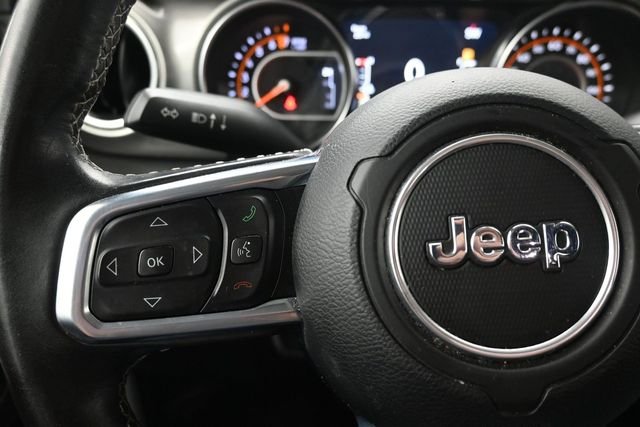 Used 2020 White Jeep Overland image 25