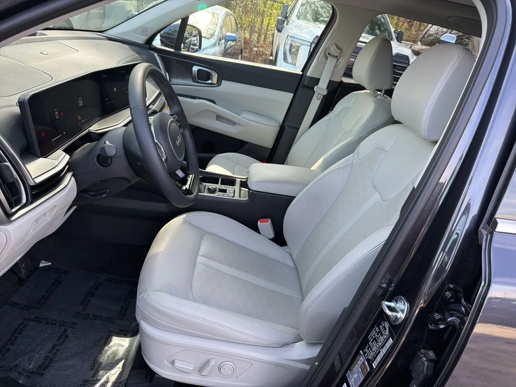 Used 2025 Gray Kia EX image 15