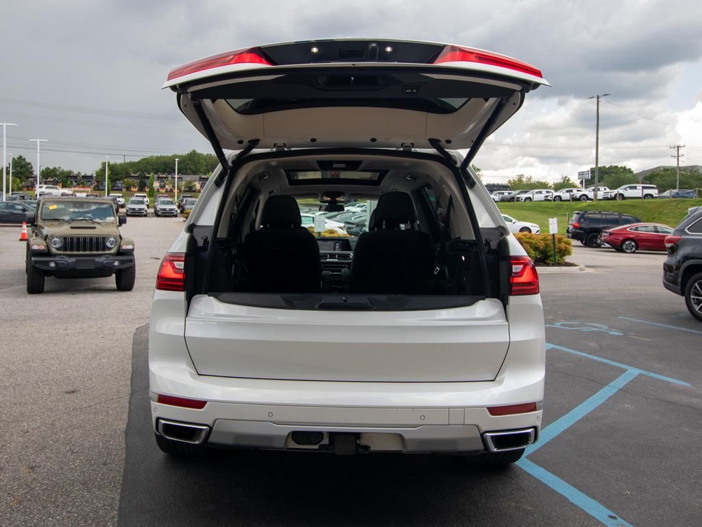 2021 BMW X7 40i - Photo 23