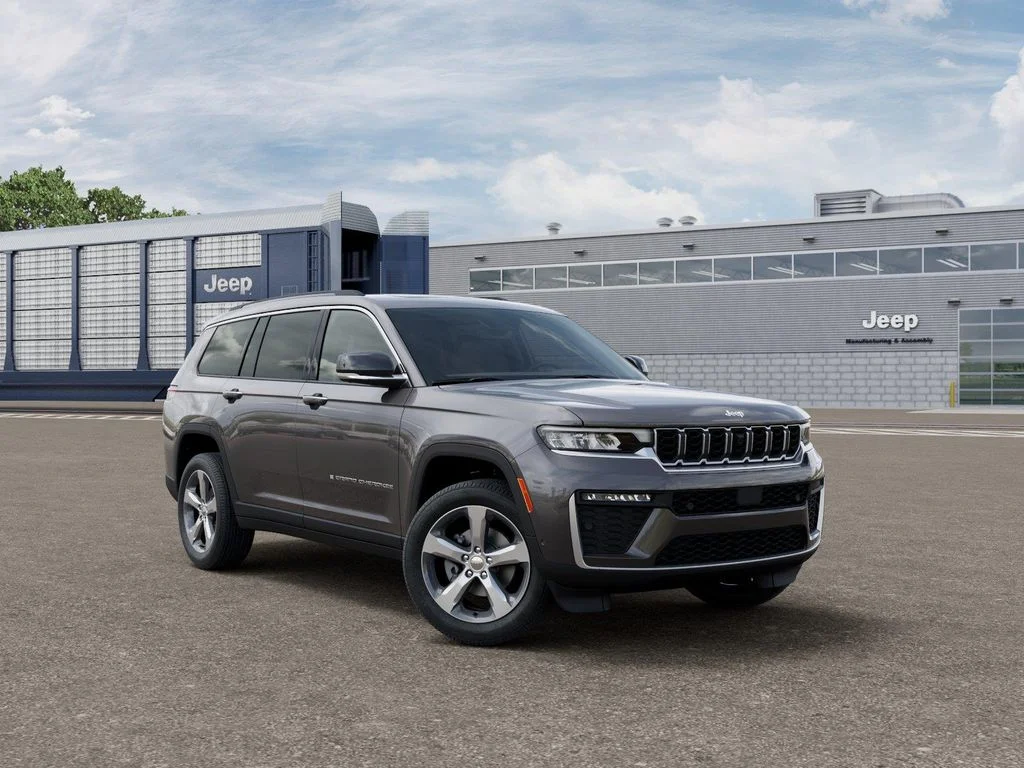 New 2026 Baltic Gray Metallic Clear-Coat Exterior Paint Jeep Limited image 6
