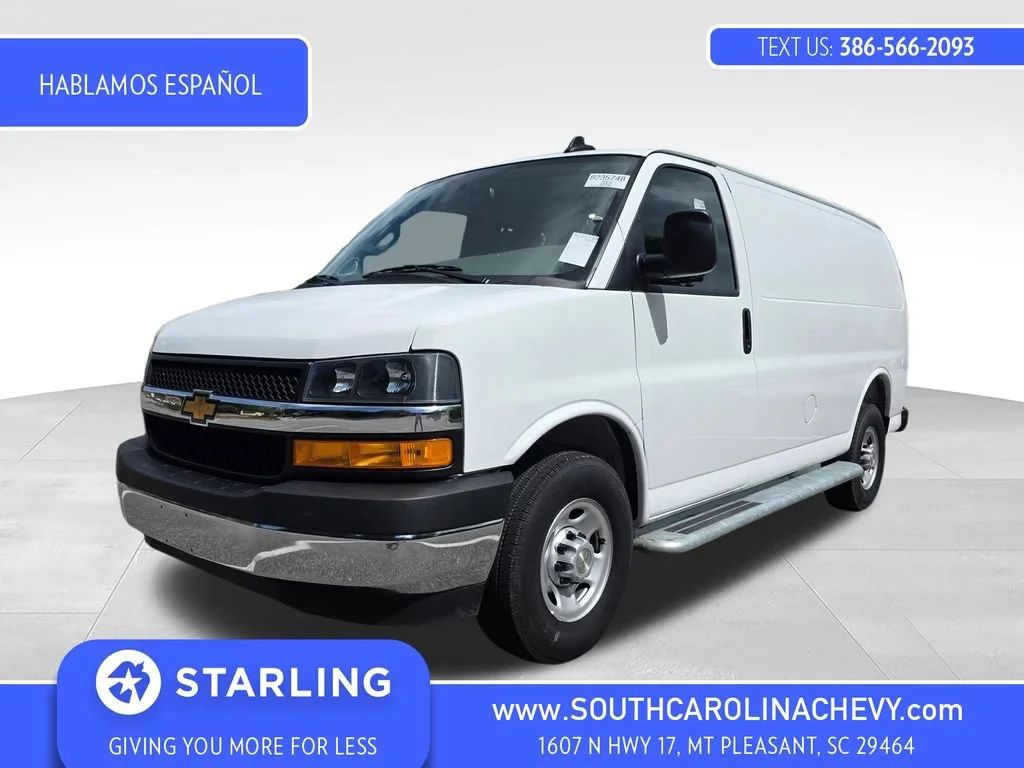 Used 2025 Summit White Chevrolet WT image 1