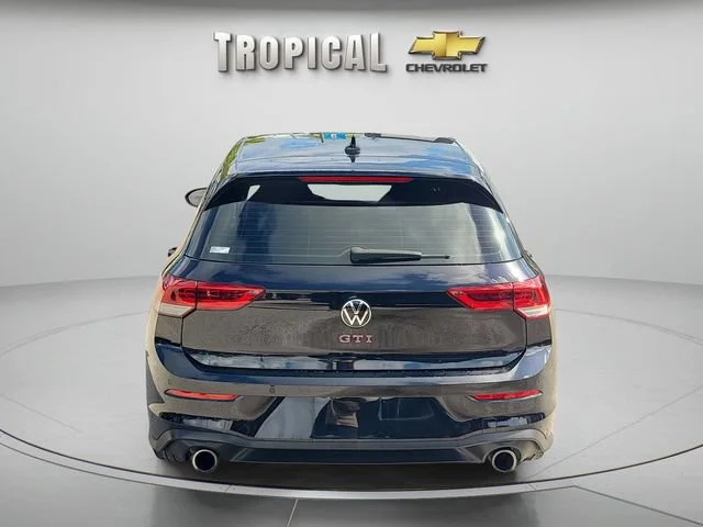 Used 2022  Volkswagen S image 4