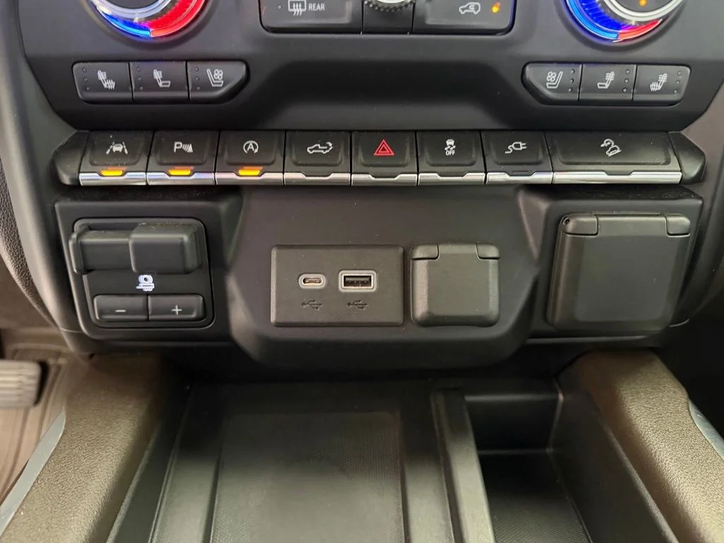 Used 2021 Red GMC SLT image 56
