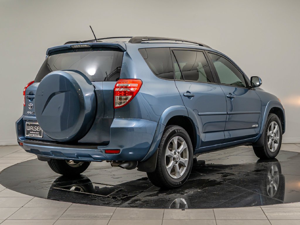 Used 2011 Pacific Blue Metallic Toyota Limited image 10