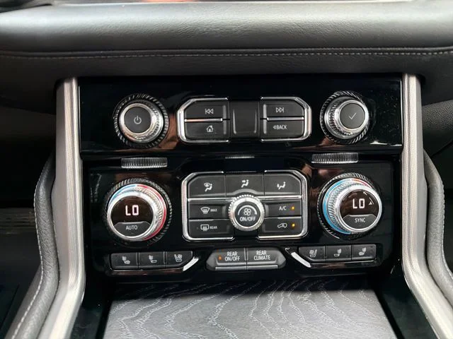 Used 2021 Gray GMC Denali image 14