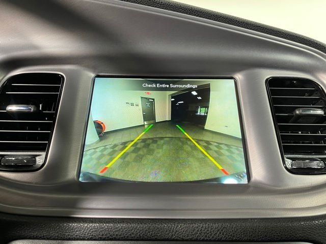Used 2023 Black Dodge SXT image 33