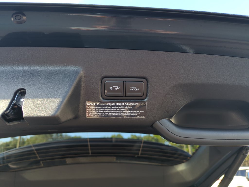 New 2027 Black Jade Green Kia SX image 32