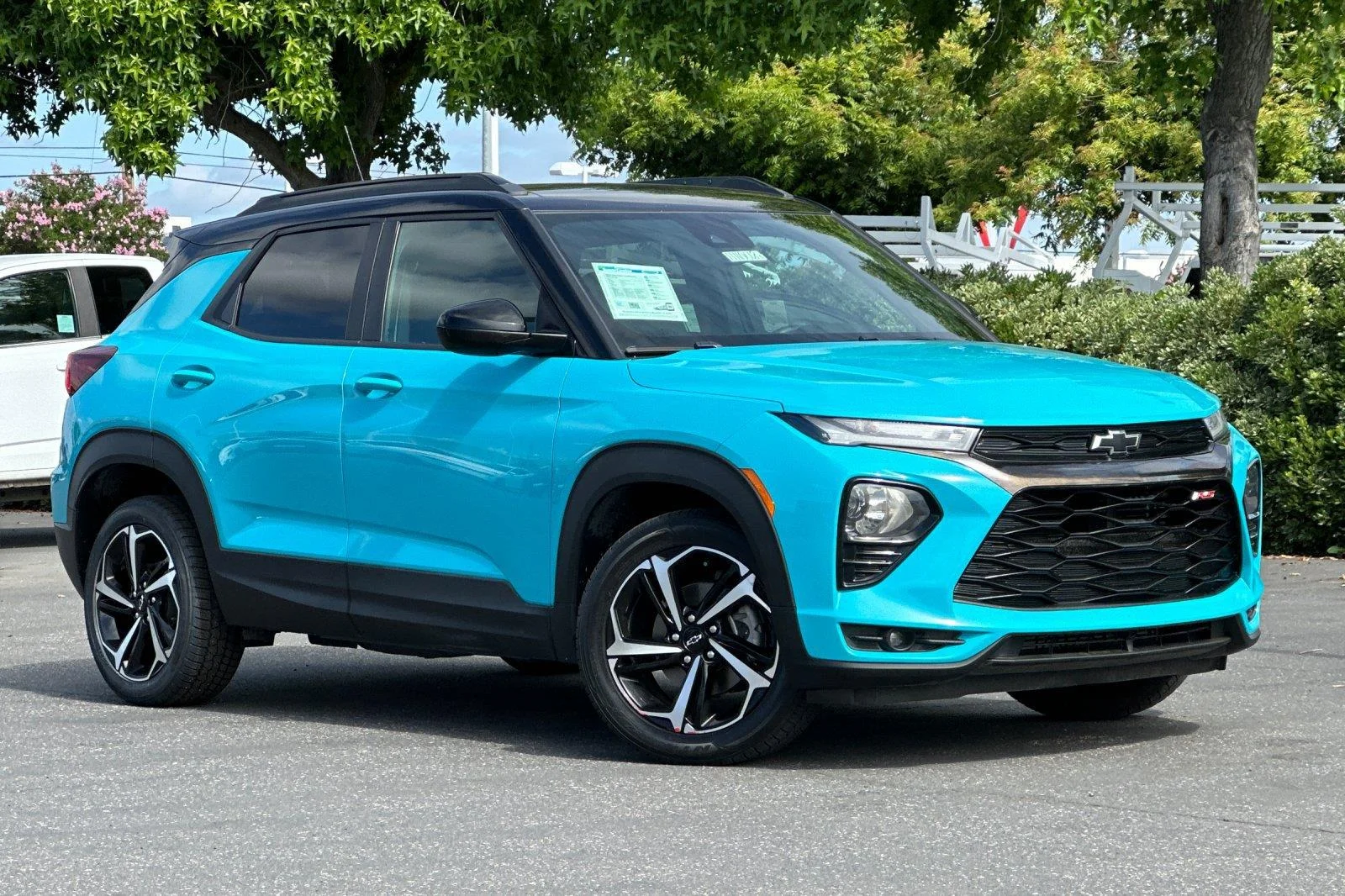 Used 2022 Oasis Blue Chevrolet RS image 2