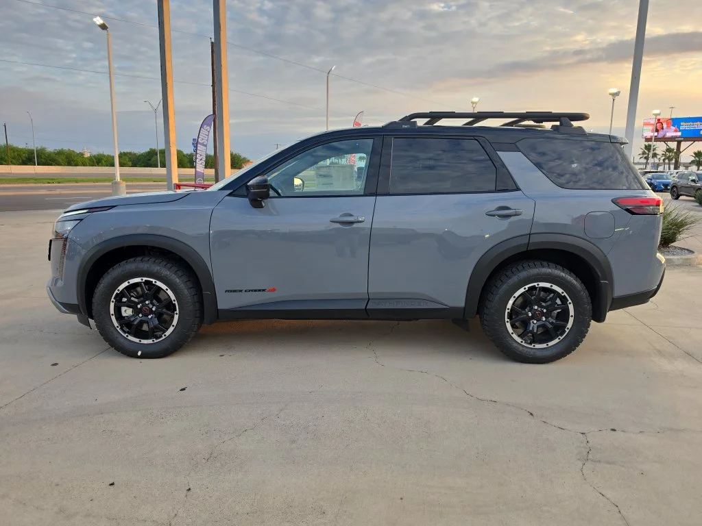 New 2026 Boulder Gray Pearl / Super Black Two-tone Nissan Rock Creek® image 4