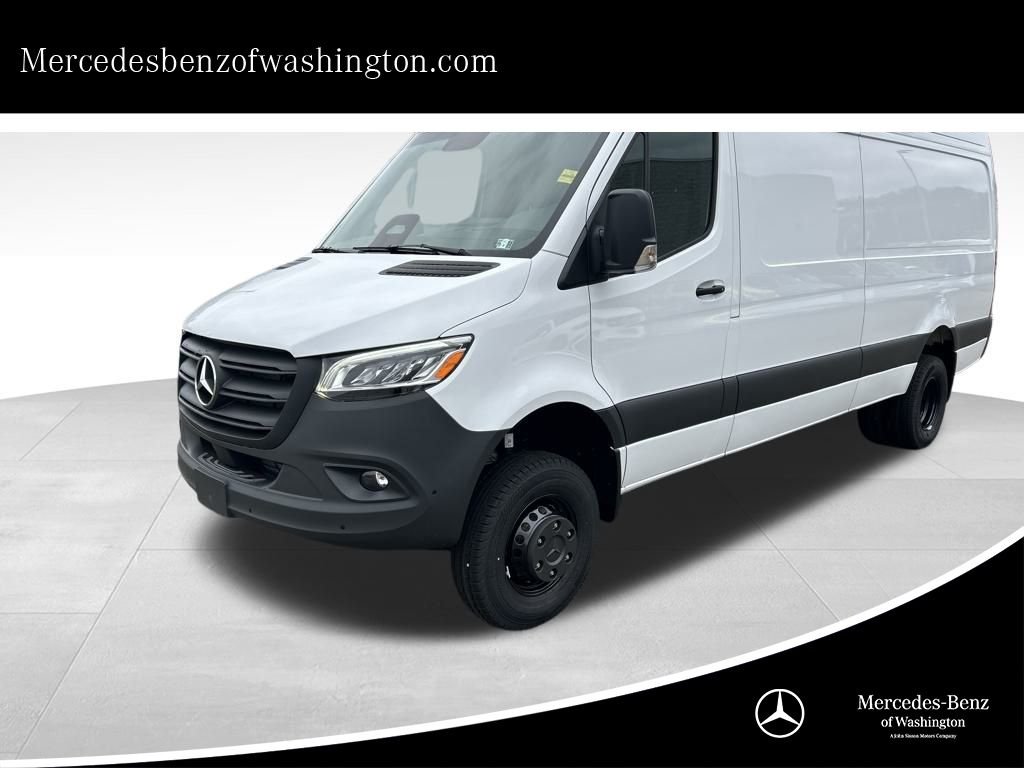 New 2026 Arctic White Mercedes-Benz Cargo 170 WB image 1
