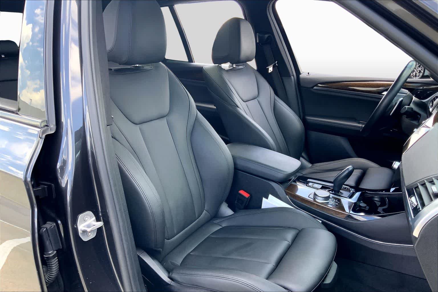 Used 2020 Dark Graphite Metallic BMW sDrive30i image 8