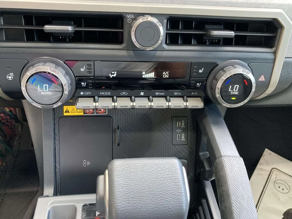 Used 2025  Toyota Trailhunter image 16