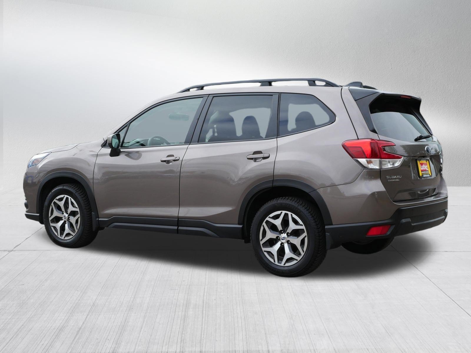 Certified Used 2024 Brilliant Bronze Metallic Subaru Premium image 5