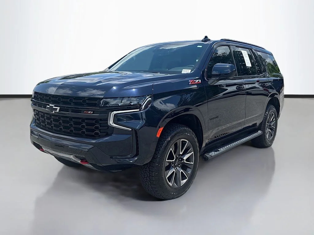 Used 2023 Blue Chevrolet Z71 image 7