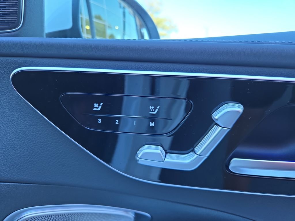 New 2026 White Mercedes-Benz C 300 image 17